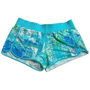 NWOT Under Armour size medium pit stop 3 shorts